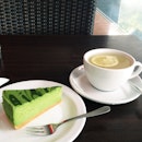 Green Tea Cheese Cake With Honey Lemon Tea
