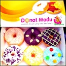 Donat madu #doughnut #honey #donatmadu #food #snack #sweet #donuts #chocolate #foodgasm #instafood #iphonesia #igers #igfood #ig #indonesia #bandung