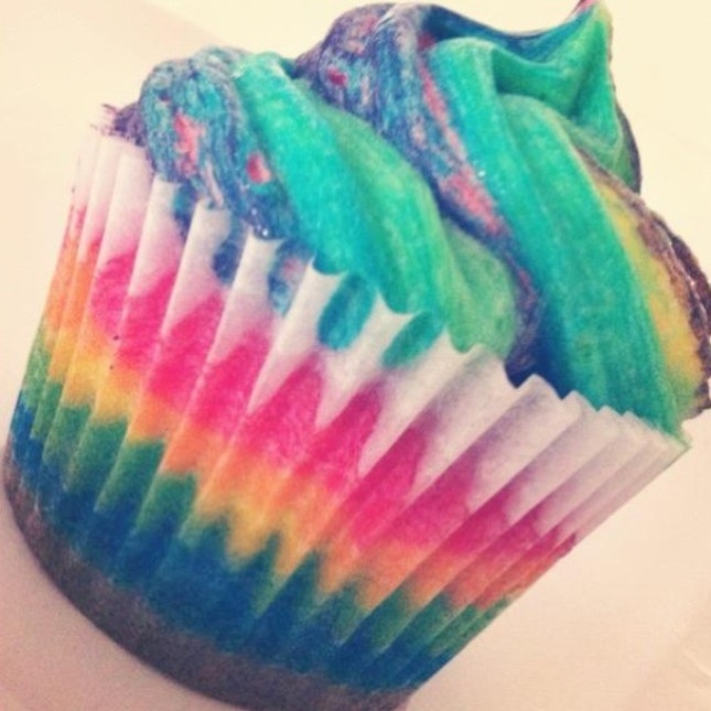 Rainbow Cupcake wid Rainbow Swirls