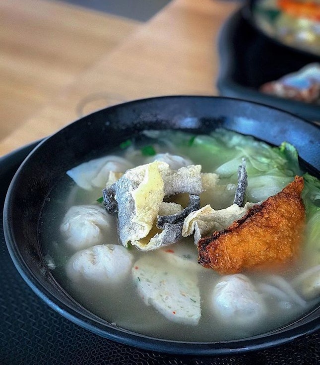 Happiness is when you can have this hand-made fishball mee tai mak soup all day, every day.