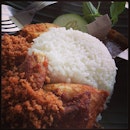 Nasi Ayam Penyet #indonesia #batam #local #delights #asian #food